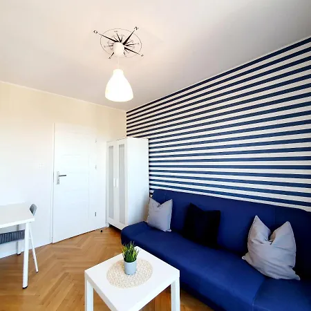 Pokoje Przy Plazy - Bitwy Pod Plowcami 6 Apartamento *