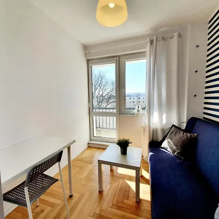 Pokoje Przy Plazy - Bitwy Pod Plowcami 6 Apartamento *